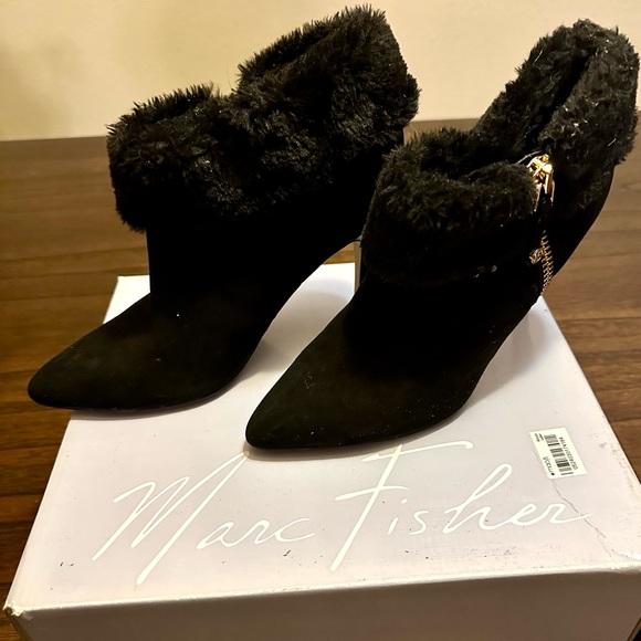 Black Marc Jacobs Faux Fur Fashion Booties - Picture 4 of 4